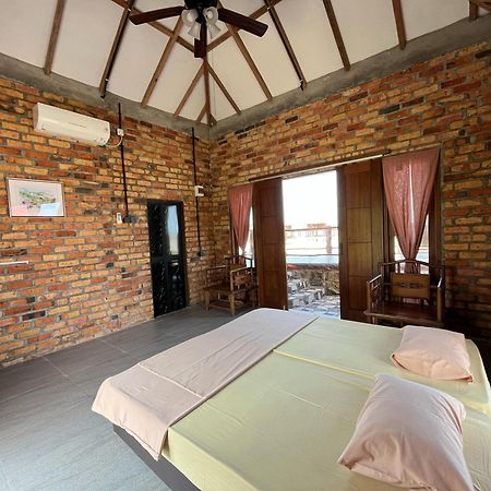 Loola Adventure Resort Teluk Bakau Eksteriør bilde